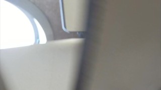 39.阿米CP:厕所偷拍红色高跟美女发现了镜头依然尿