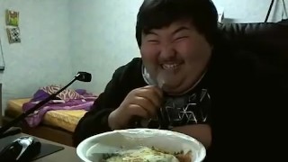 Chinese dud jerking off to food