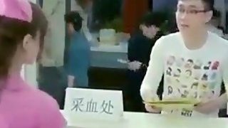 How can a Chinese patient get help from Japanese nurse for blood testing..?