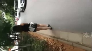 中国 路边捡到一个MINI Cooper少妇约到私人影院CHINESE