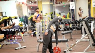 asian foot worship-sweaty foot after gym