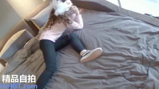 Young Asian college girl getting fucked in the hotel