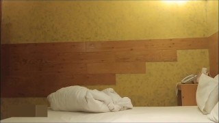 小情侶做愛自拍4