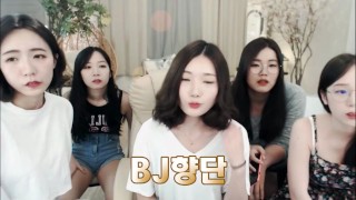 NEW Sep 2017 Korean Girls Playing Falaka/Bastinado