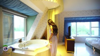 索菲sofia（浴缸里的大奶牛）完整版