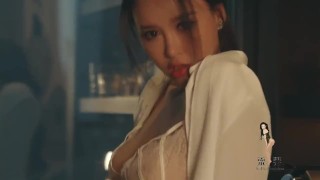 Sensual Chinese Model: How can you resist