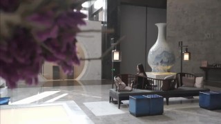 Chinese Girl Posing and Have a Sex in Hotel Room