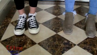 chinese sleep feet sniff