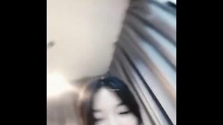 xiaoya视频更新第三弹，骚气红衣，白色乳房让人欲罢不能