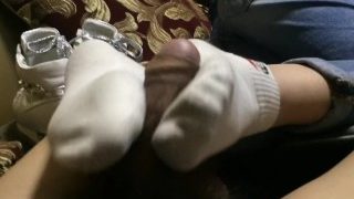 Chinese SNEAKER SOCK Footjob .mp4