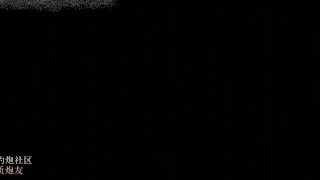 外表清纯文艺的性感大学美女被学长带到酒店啪啪,还在洗澡时就被按在墙上后插,又趴在阳台狠狠干.又白又漂亮