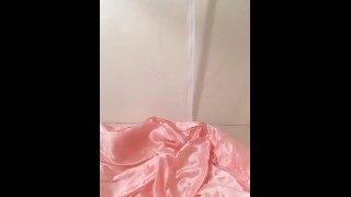 大奶头爆乳妹子圆润奶子很诱人 自摸逼逼掰开非常粉嫩毛毛非常多 很是诱惑喜欢不要错过